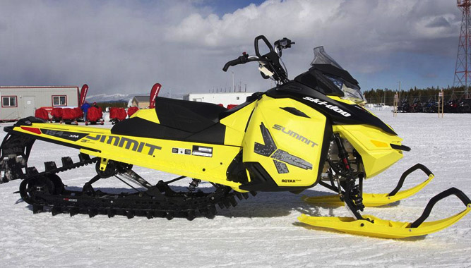 2016 Ski-Doo Summit T3 154