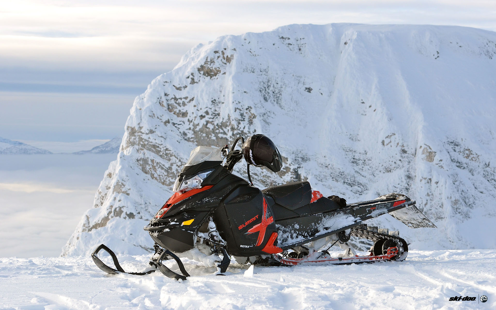 Summit 800 e-Tec. Ski-Doo Summit x 154" 800r e-Tec. Снегоход БРП саммит 800. Горный снегоход BRP Summit 800.